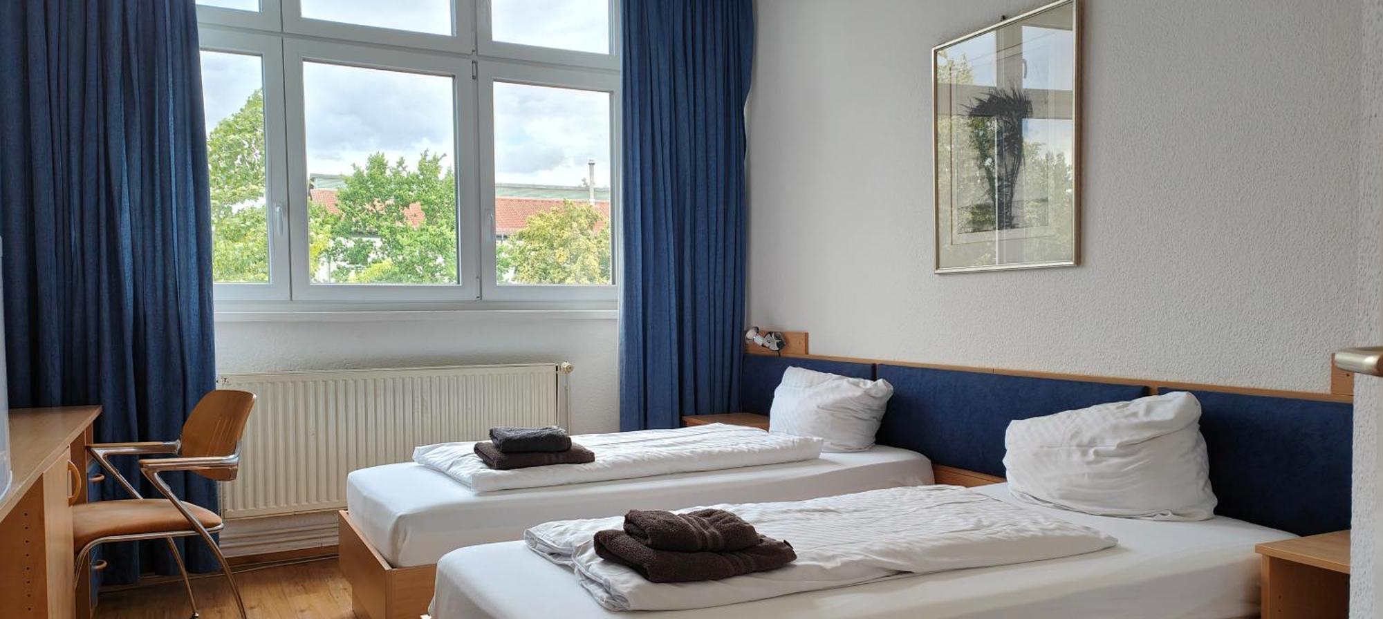 Hw Hotel - Haus Am Niederfeld Berlin Bagian luar foto