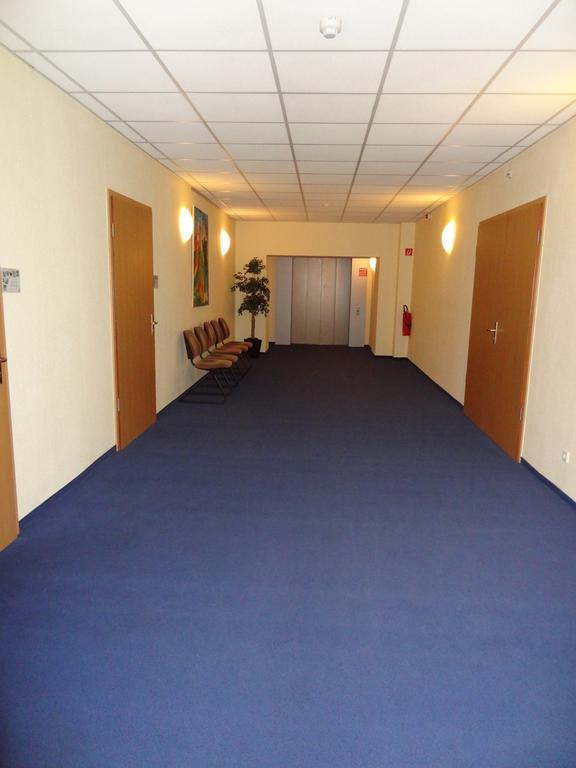 Hw Hotel - Haus Am Niederfeld Berlin Bagian luar foto