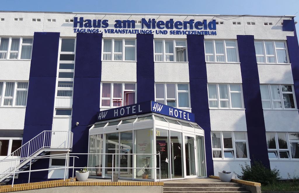 Hw Hotel - Haus Am Niederfeld Berlin Bagian luar foto